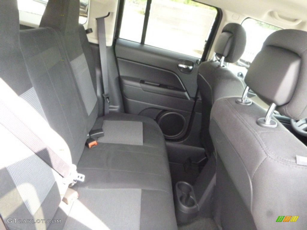 2017 Patriot Sport 4x4 - Black / Dark Slate Gray photo #9