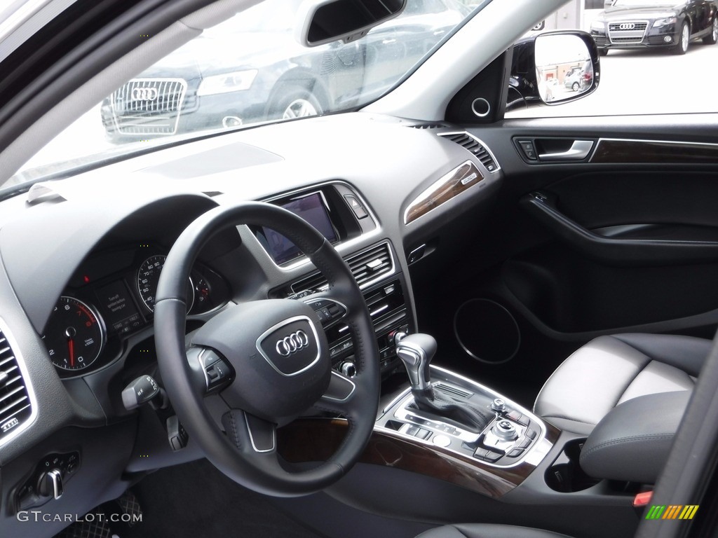2016 Q5 2.0 TFSI Premium quattro - Brilliant Black / Black photo #18