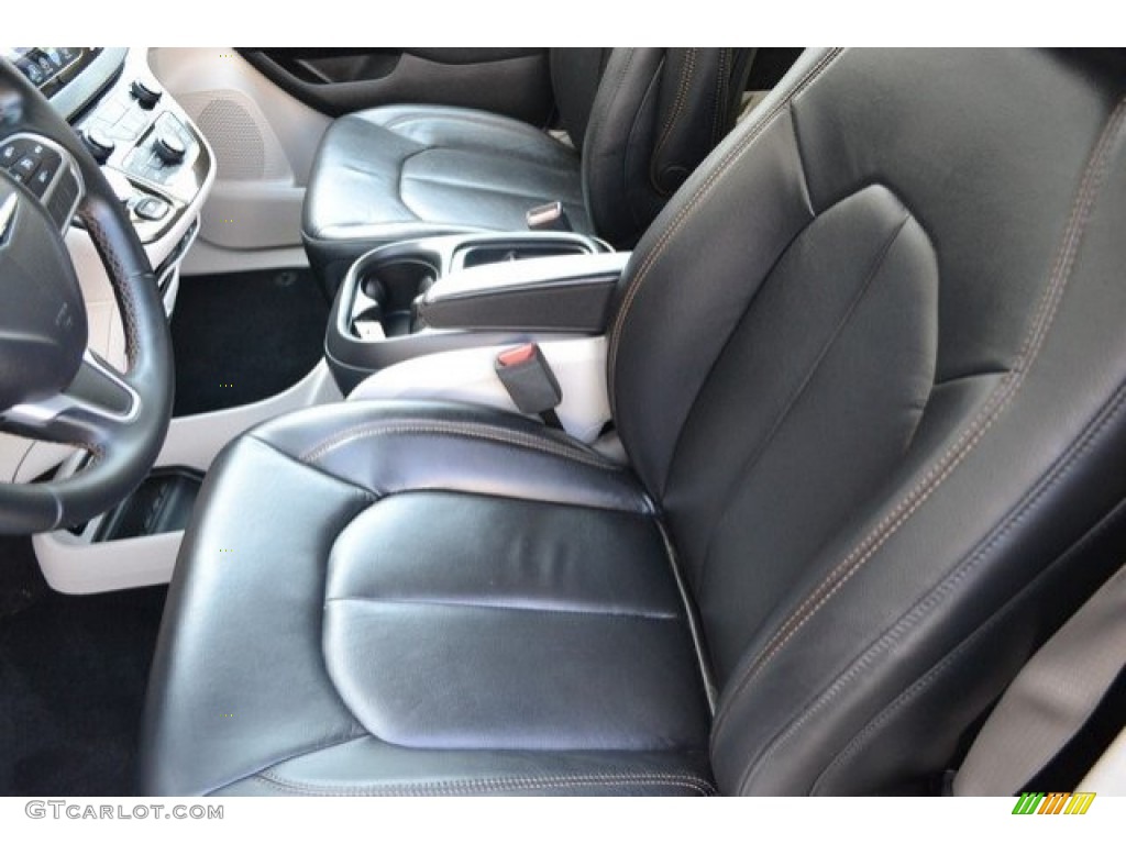 2017 Pacifica Touring L - Granite Crystal Metallic / Black/Alloy photo #10