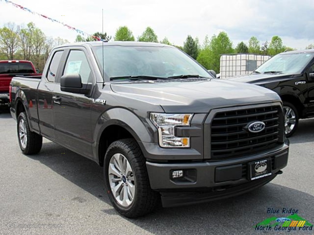 2017 F150 XL SuperCab 4x4 - Magnetic / Black photo #7