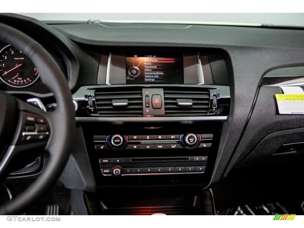 2018 BMW X4 xDrive28i Controls Photo #120017715
