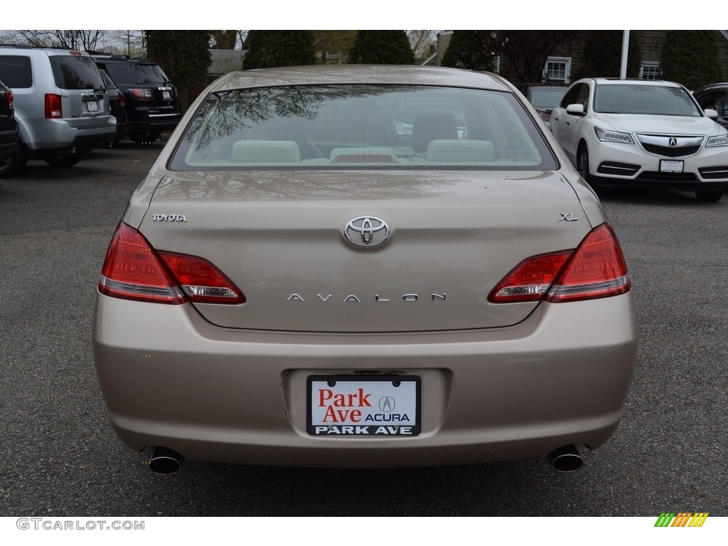 2007 Avalon XL - Desert Sand Mica / Ivory photo #4