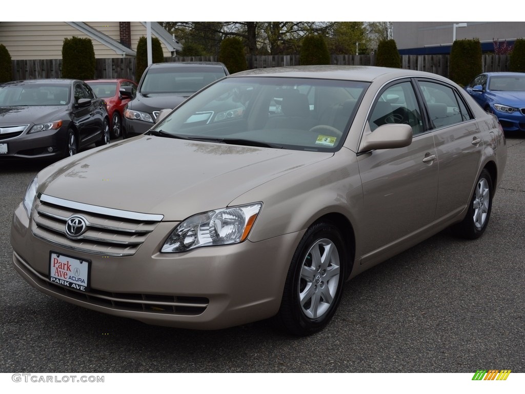 2007 Avalon XL - Desert Sand Mica / Ivory photo #7
