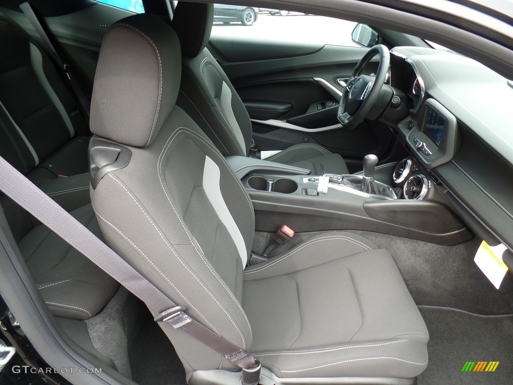 2017 Chevrolet Camaro LT Coupe Front Seat Photo #120027555