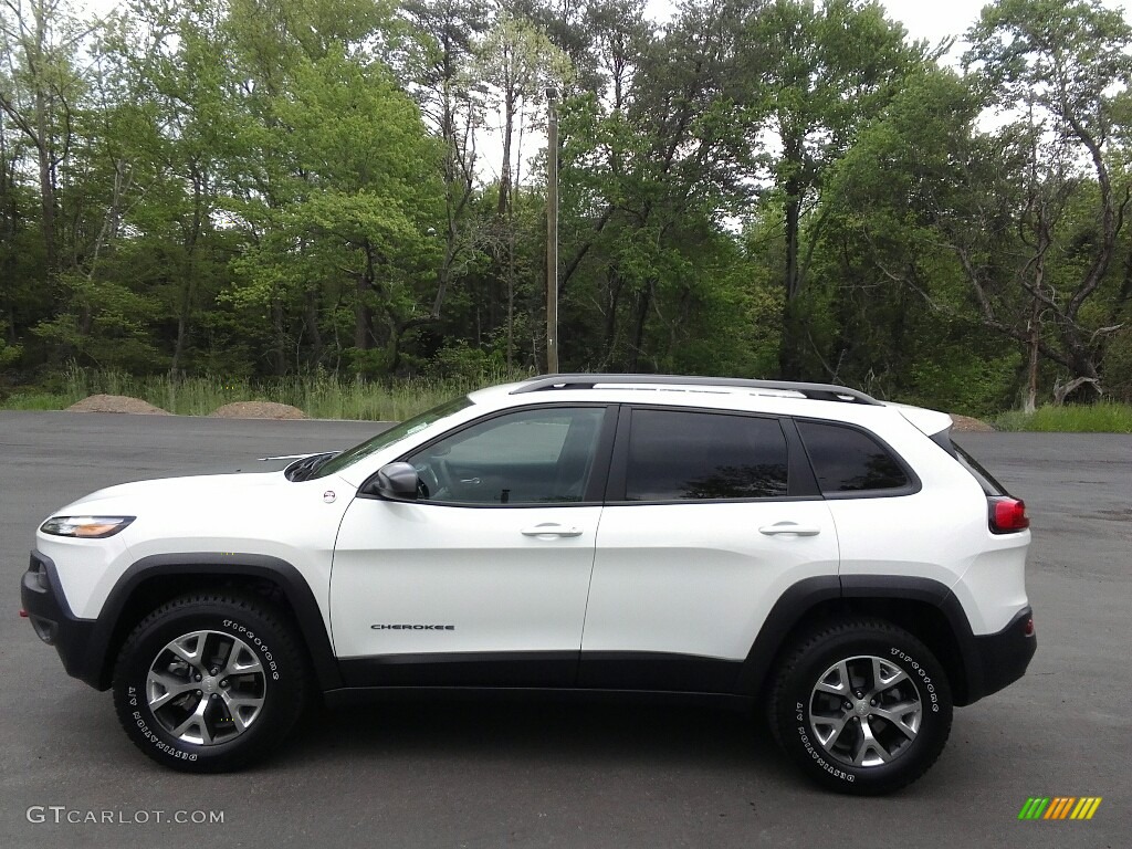 2017 Cherokee Trailhawk 4x4 - Bright White / Black photo #1