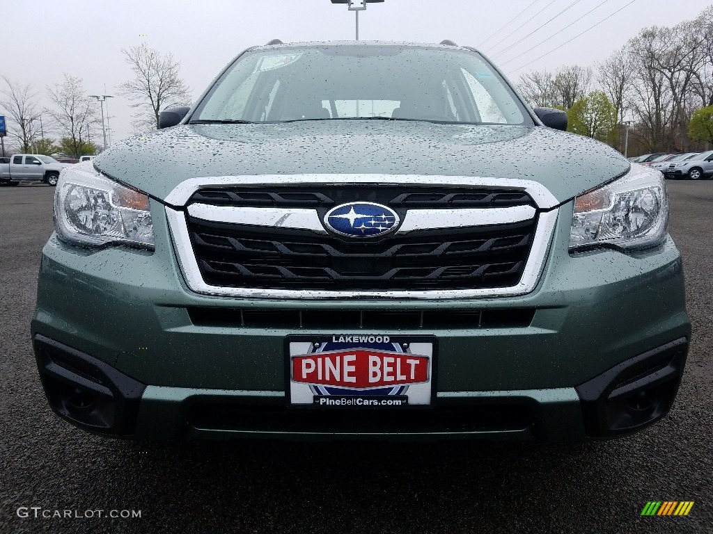 2017 Forester 2.5i - Jasmine Green Metallic / Gray photo #2