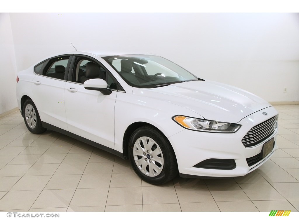 2013 Fusion S - Oxford White / Earth Gray photo #1