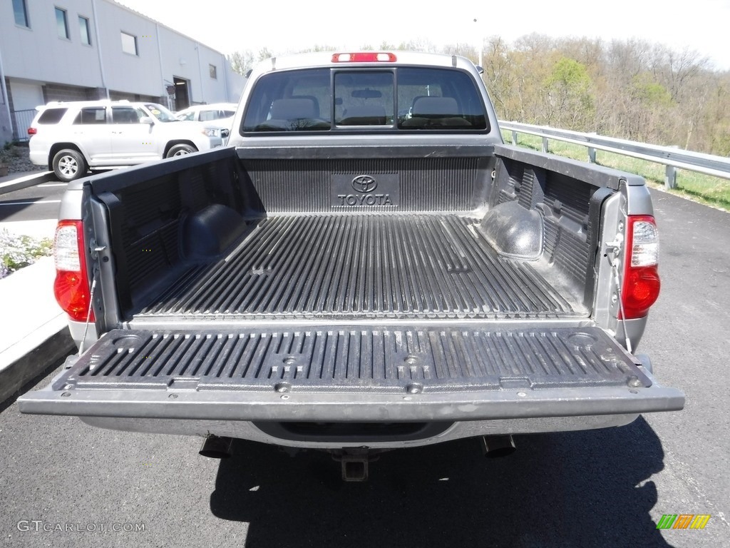 2005 Tundra SR5 Access Cab 4x4 - Silver Sky Metallic / Light Charcoal photo #12