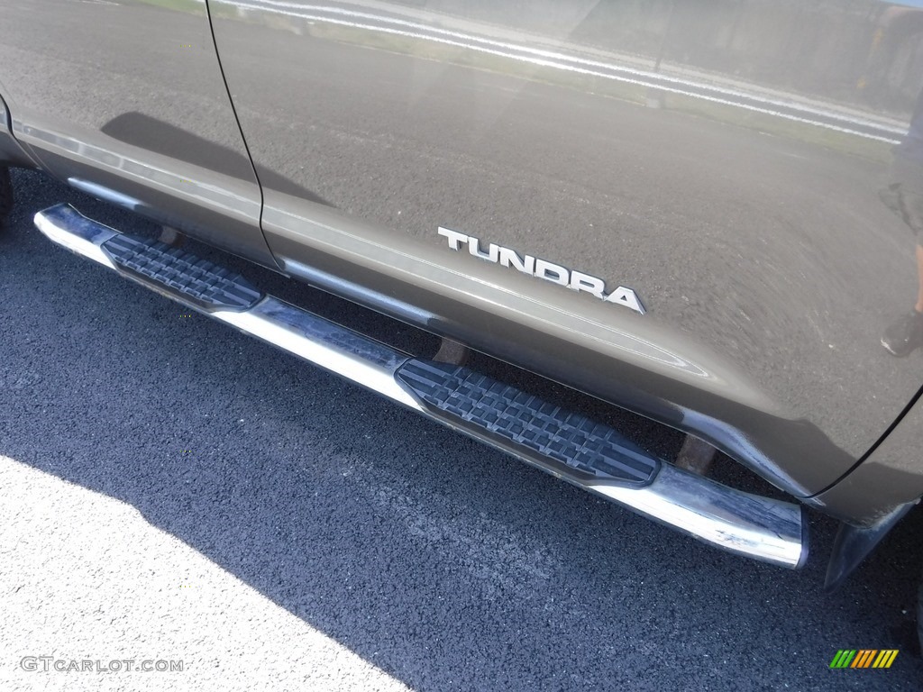 2012 Tundra SR5 Double Cab 4x4 - Pyrite Mica / Graphite photo #3