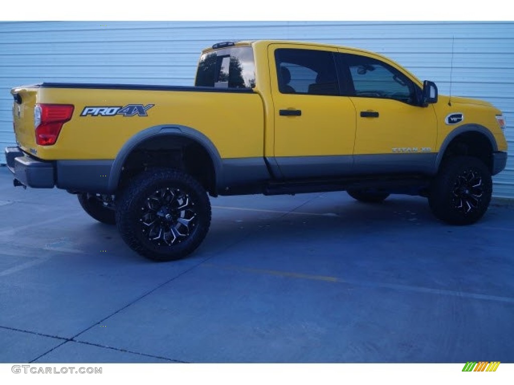 2016 TITAN XD PRO-4X Crew Cab 4x4 - Solar Flare Yellow / Black photo #8