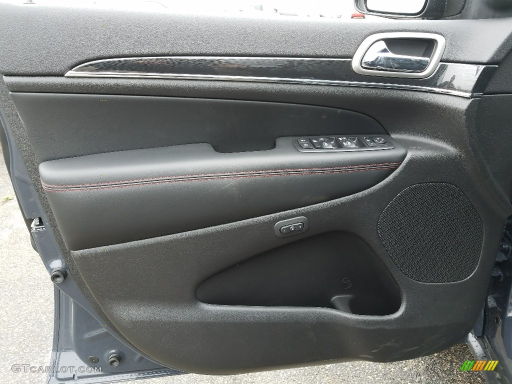 2017 Grand Cherokee Trailhawk 4x4 - Diamond Black Crystal Pearl / Black photo #7