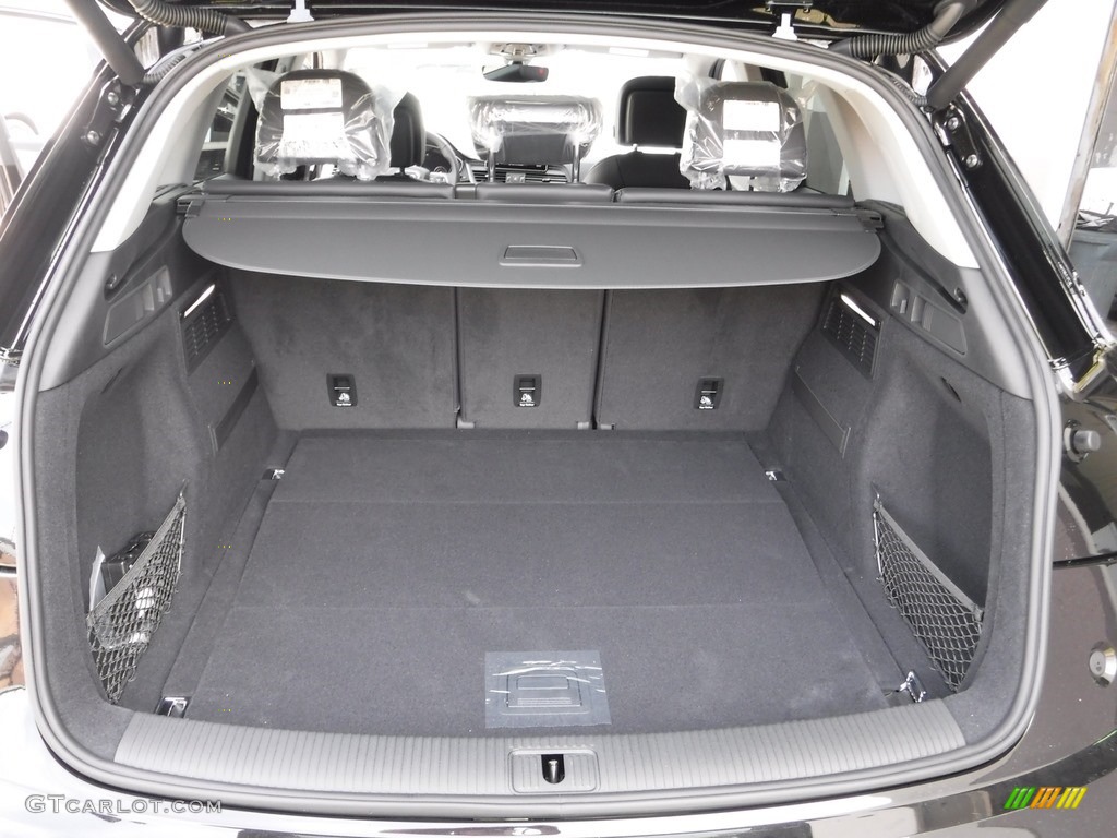 2018 Audi Q5 2.0 TFSI Premium Plus quattro Trunk Photo #120043323