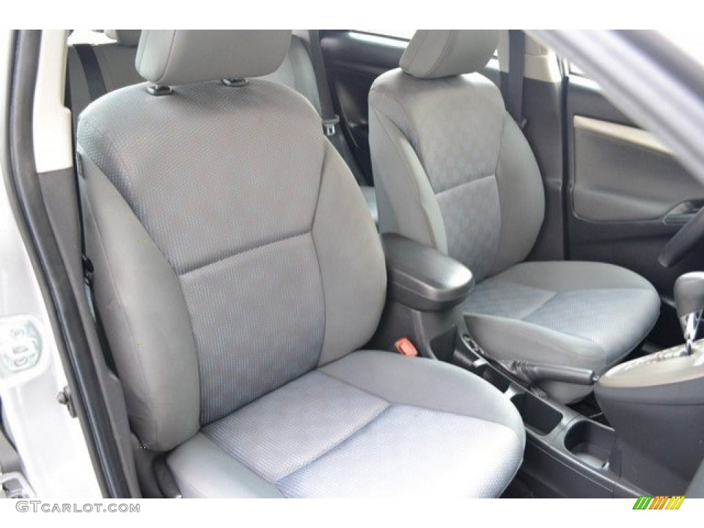 2010 Matrix 1.8 - Classic Silver Metallic / Ash Gray photo #16