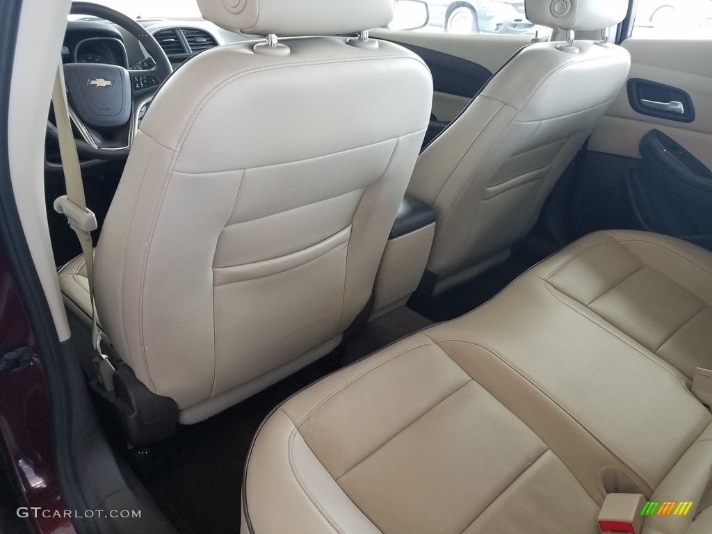 2016 Malibu Limited LTZ - Butte Red Metallic / Cocoa/Light Neutral photo #18