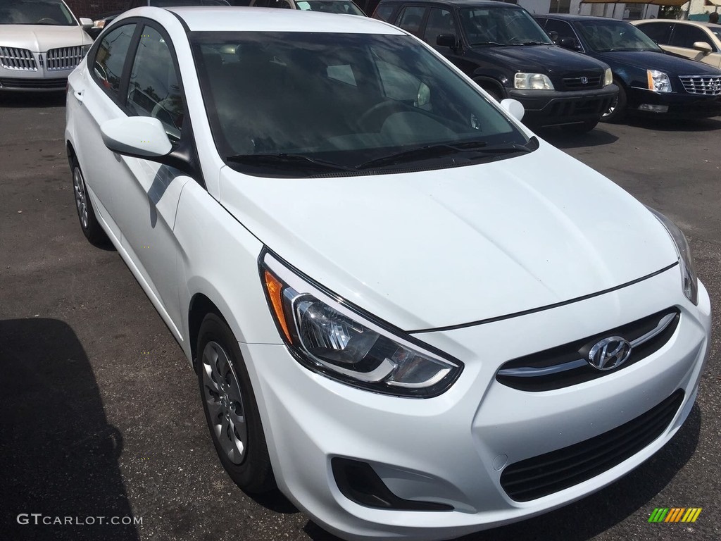 2017 Accent SE Sedan - Century White / Gray photo #1