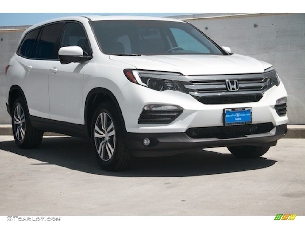 White Diamond Pearl Honda Pilot