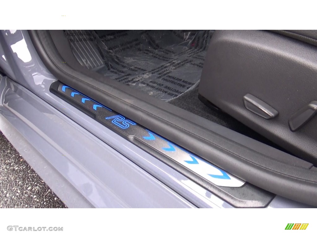2017 Focus RS Hatch - Stealth Gray / Charcoal Black Recaro Leather photo #20