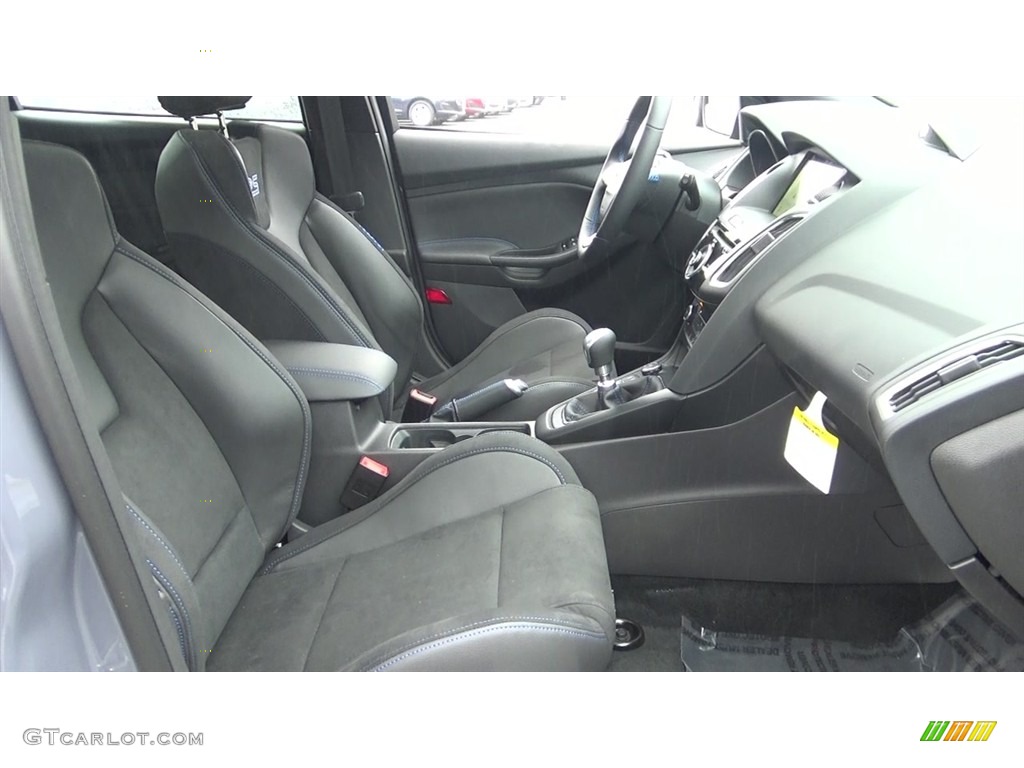 2017 Focus RS Hatch - Stealth Gray / Charcoal Black Recaro Leather photo #27