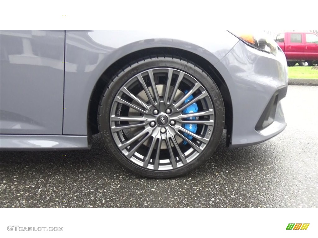 2017 Focus RS Hatch - Stealth Gray / Charcoal Black Recaro Leather photo #29