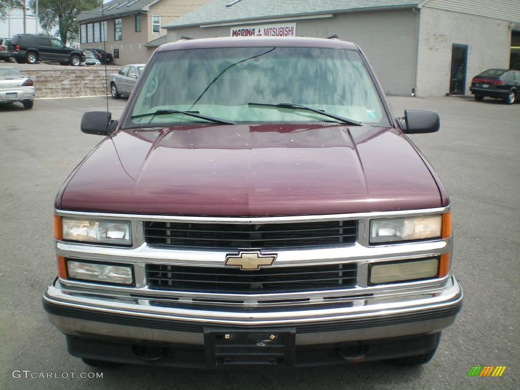 1999 Suburban K1500 LT 4x4 - Dark Carmine Red Metallic / Gray photo #16