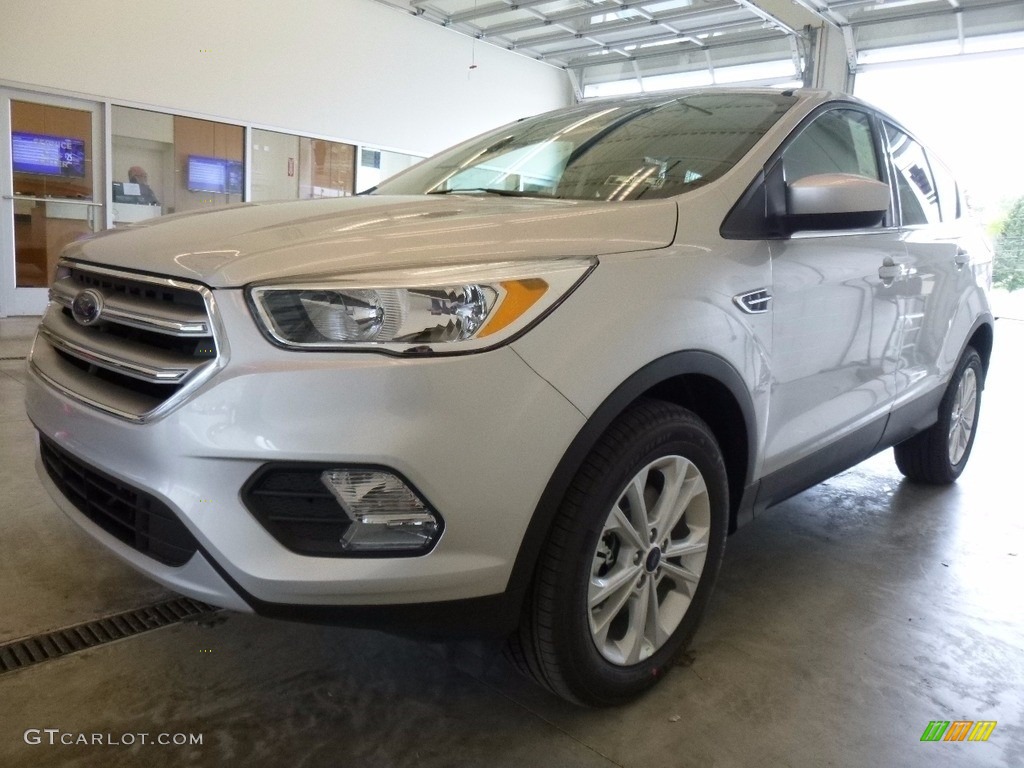 2017 Escape SE 4WD - Ingot Silver / Charcoal Black photo #5