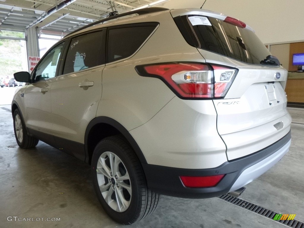 2017 Escape SE 4WD - White Gold / Charcoal Black photo #4