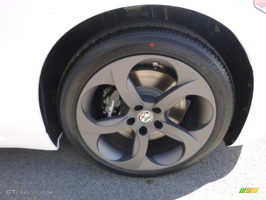 2017 Alfa Romeo Giulia AWD Wheel Photo #120070652