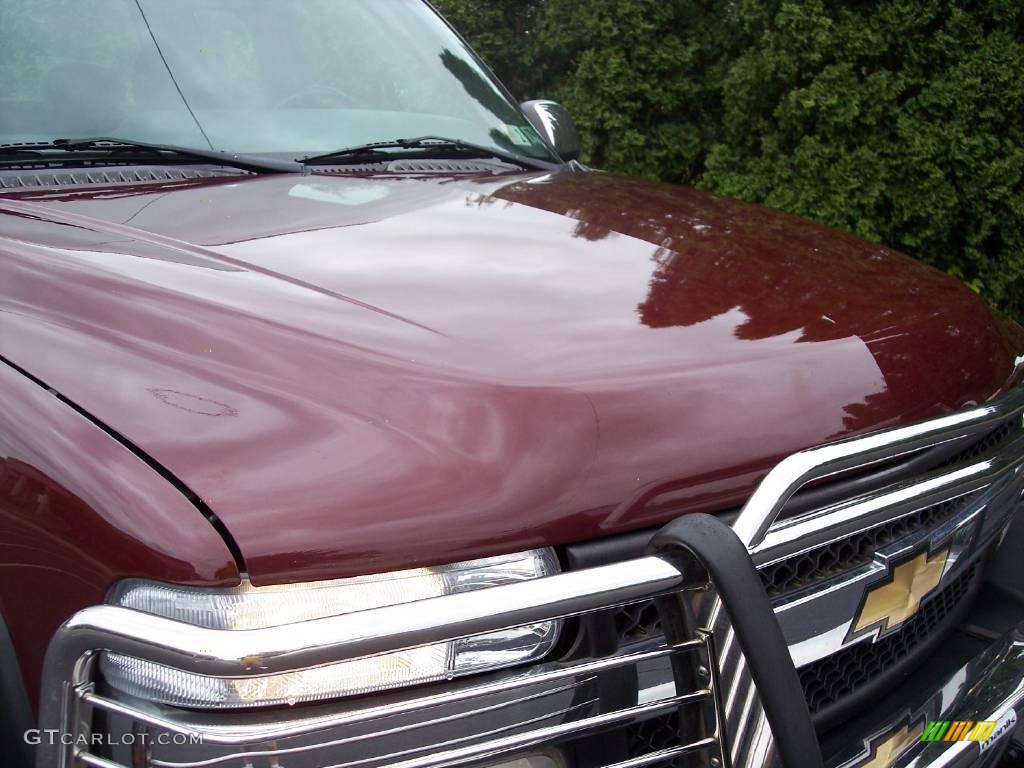2001 Silverado 2500HD LS Extended Cab 4x4 - Dark Carmine Red Metallic / Graphite photo #23