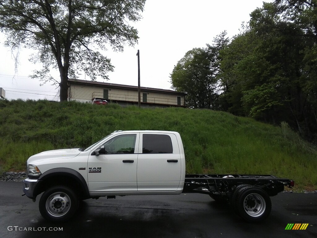 Bright White 2017 Ram 4500 Tradesman Crew Cab 4x4 Chassis Exterior Photo #120075351