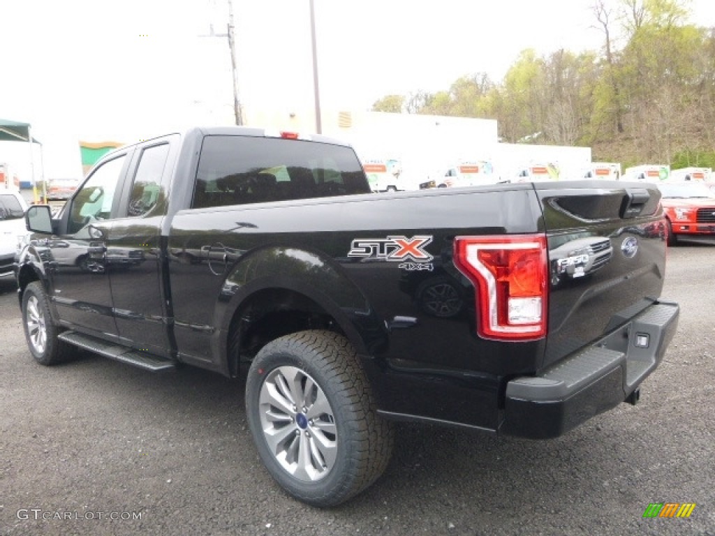 2017 F150 XL SuperCab 4x4 - Shadow Black / Black photo #6