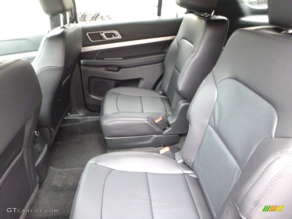 2017 Explorer XLT 4WD - White Platinum / Ebony Black photo #8