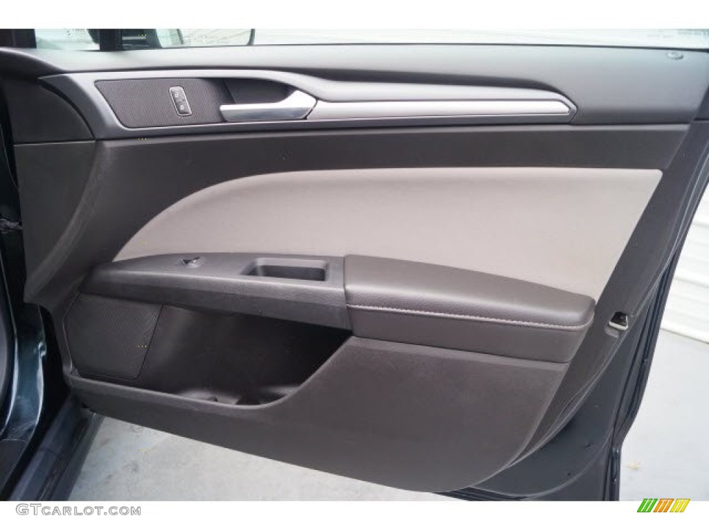 2014 Fusion S - Dark Side / Earth Gray photo #11