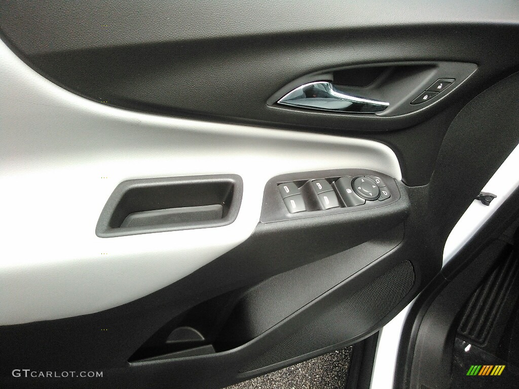 2018 Chevrolet Equinox LS Medium Ash Gray Door Panel Photo #120086904