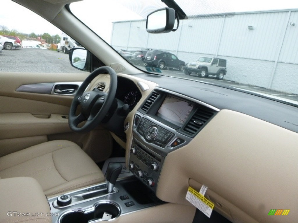 2017 Pathfinder SL 4x4 - Pearl White / Almond photo #5