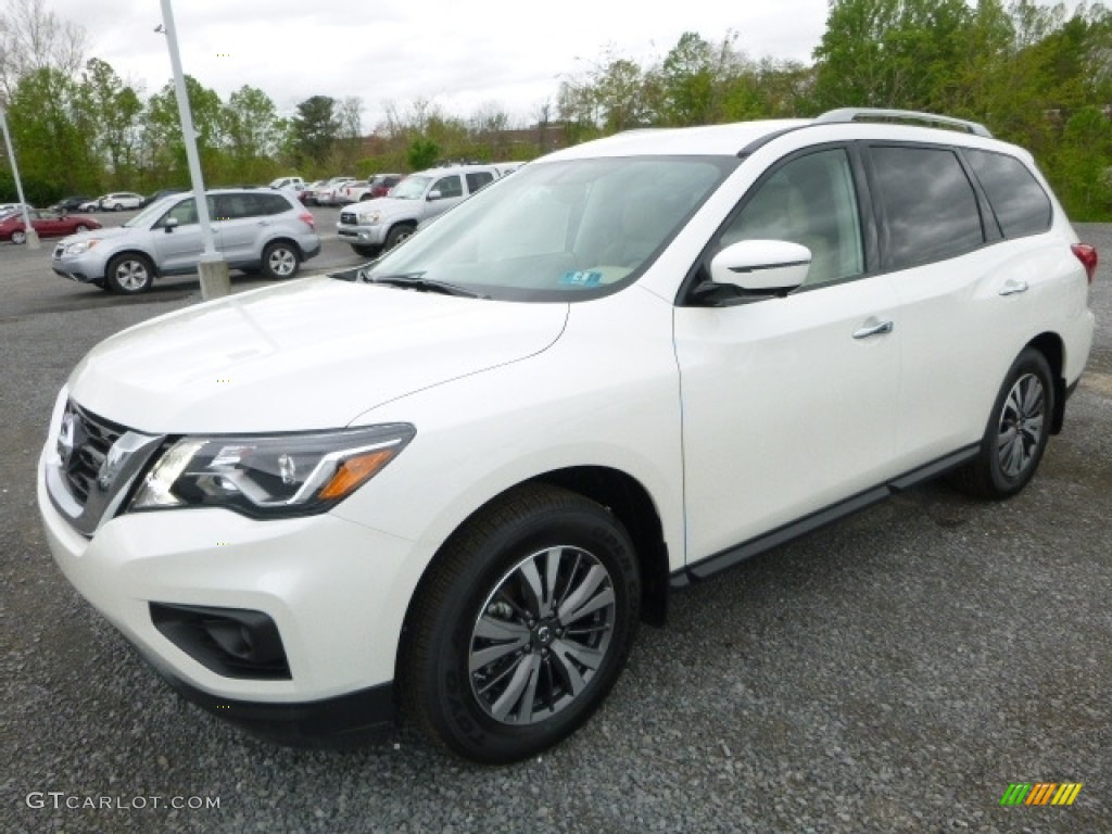 2017 Pathfinder SL 4x4 - Pearl White / Almond photo #12