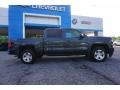 2017 Graphite Metallic Chevrolet Silverado 1500 LT Crew Cab 4x4  photo #8