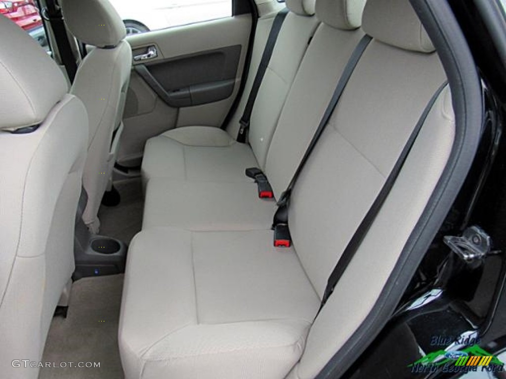 2010 Focus SES Sedan - Ebony Black / Medium Stone photo #13