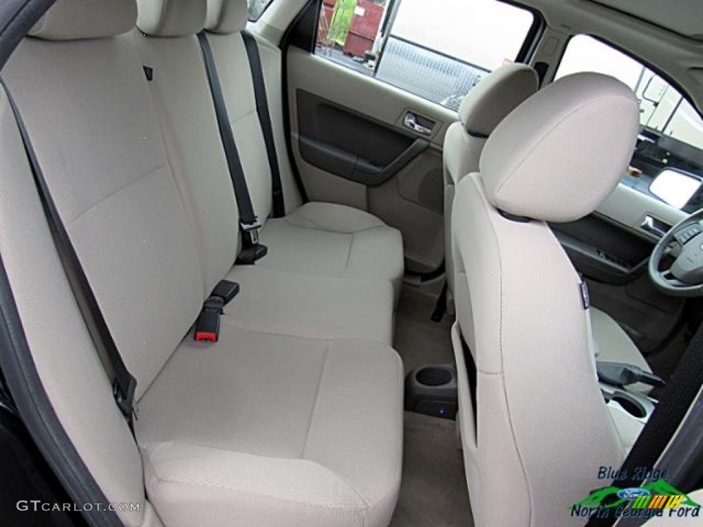 2010 Focus SES Sedan - Ebony Black / Medium Stone photo #14