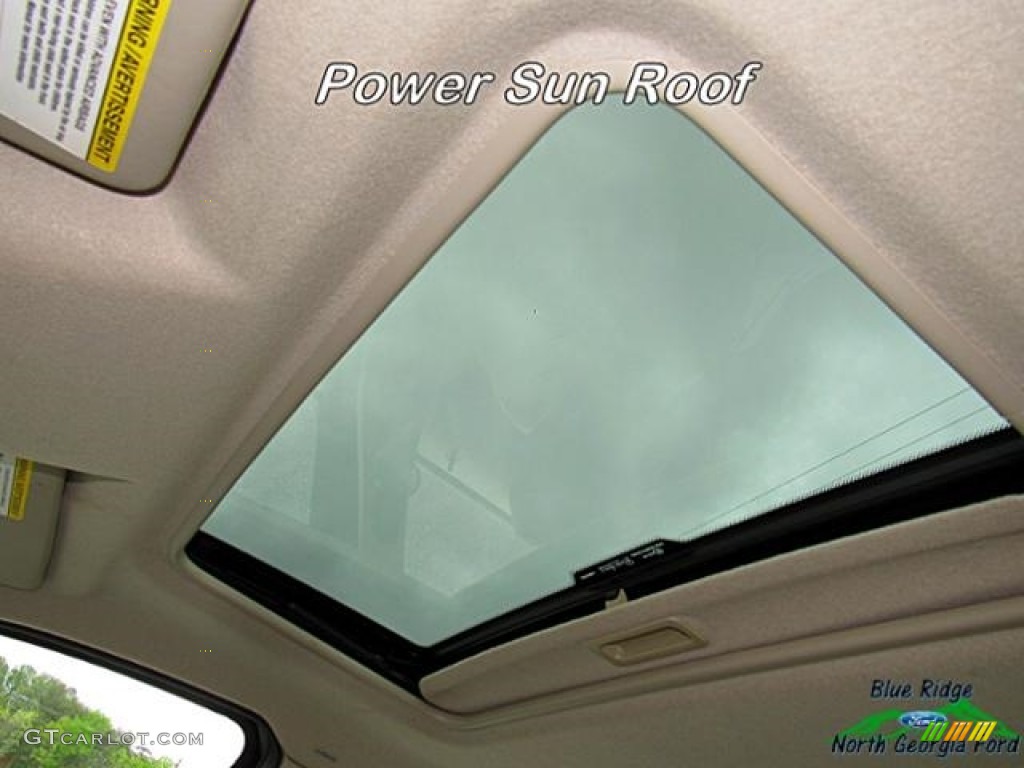 2010 Focus SES Sedan - Ebony Black / Medium Stone photo #24