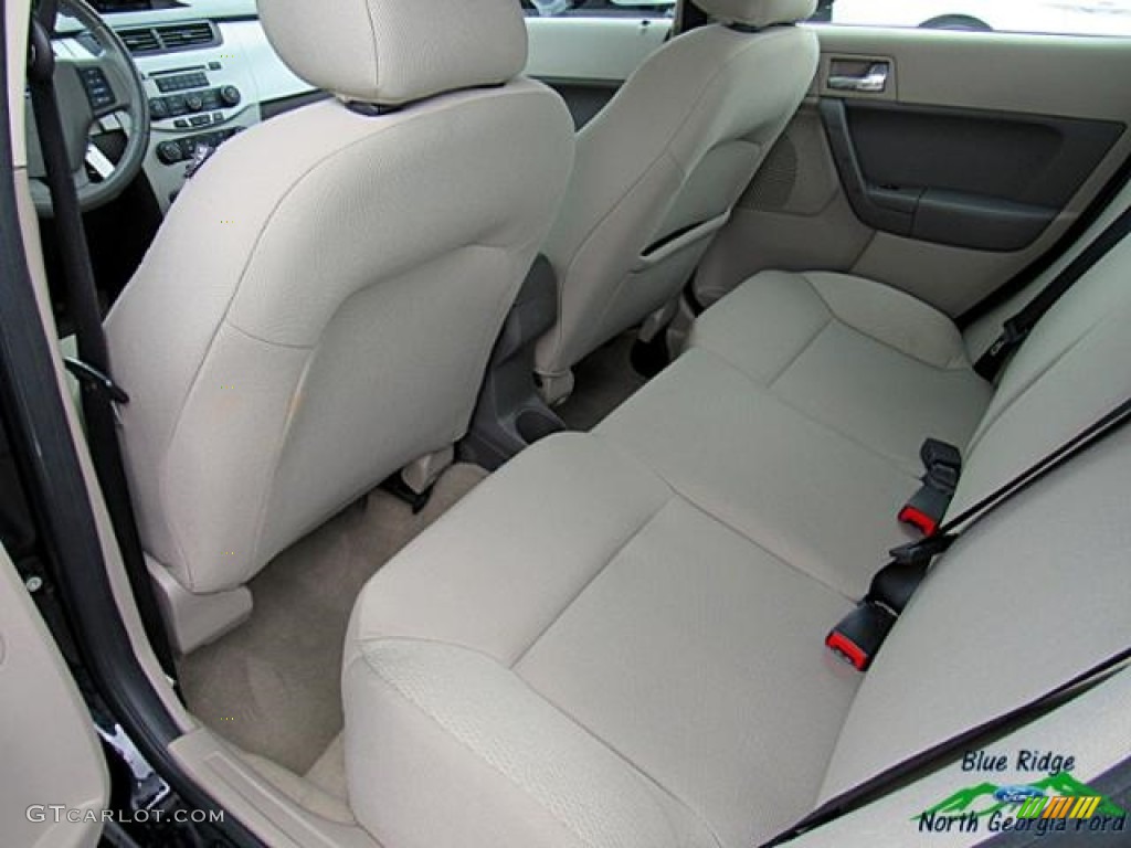 2010 Focus SES Sedan - Ebony Black / Medium Stone photo #29