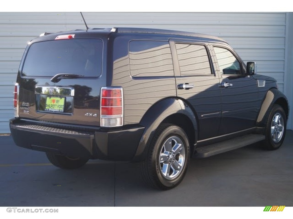 2007 Nitro SLT 4x4 - Black / Red/Black photo #7