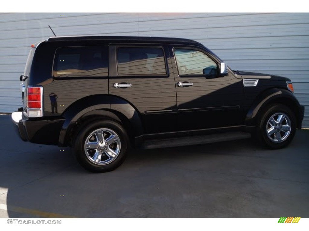 2007 Nitro SLT 4x4 - Black / Red/Black photo #8