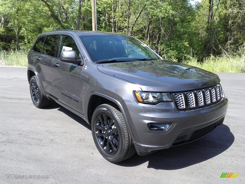 2017 Grand Cherokee Laredo 4x4 - Granite Crystal Metallic / Black photo #4