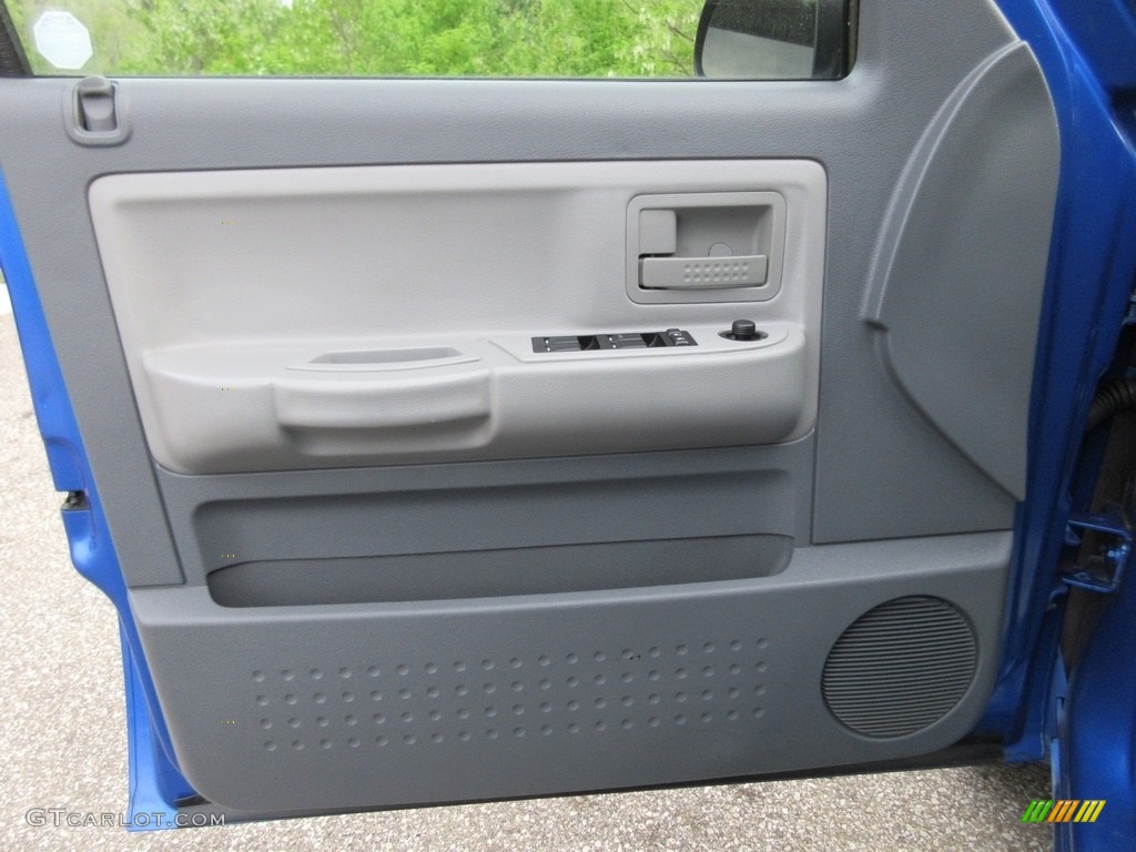 2007 Dakota ST Quad Cab 4x4 - Electric Blue Pearl / Medium Slate Gray photo #19