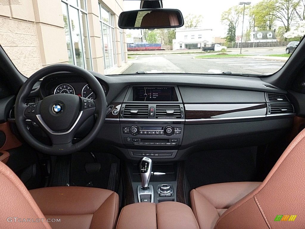 2013 BMW X5 xDrive 35d Dashboard Photos
