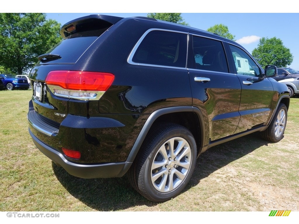 2017 Grand Cherokee Limited 4x4 - Diamond Black Crystal Pearl / Black/Light Frost Beige photo #3