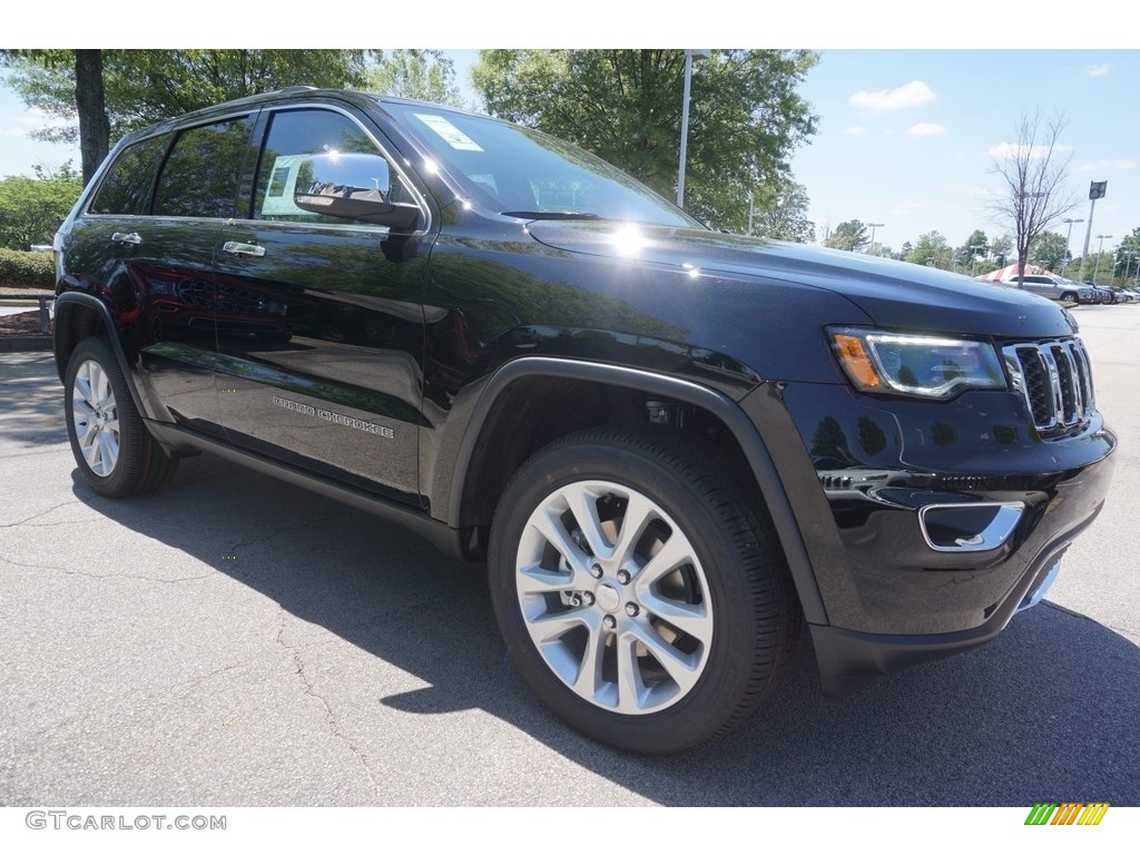 2017 Grand Cherokee Limited 4x4 - Diamond Black Crystal Pearl / Black photo #4