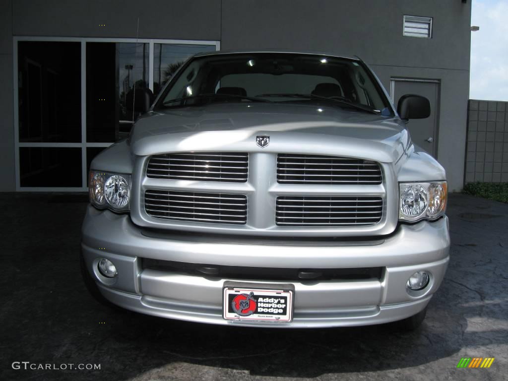 2005 Ram 1500 Sport Quad Cab - Bright Silver Metallic / Dark Slate Gray photo #4