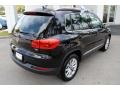Deep Black Pearl - Tiguan Wolfsburg Photo No. 9