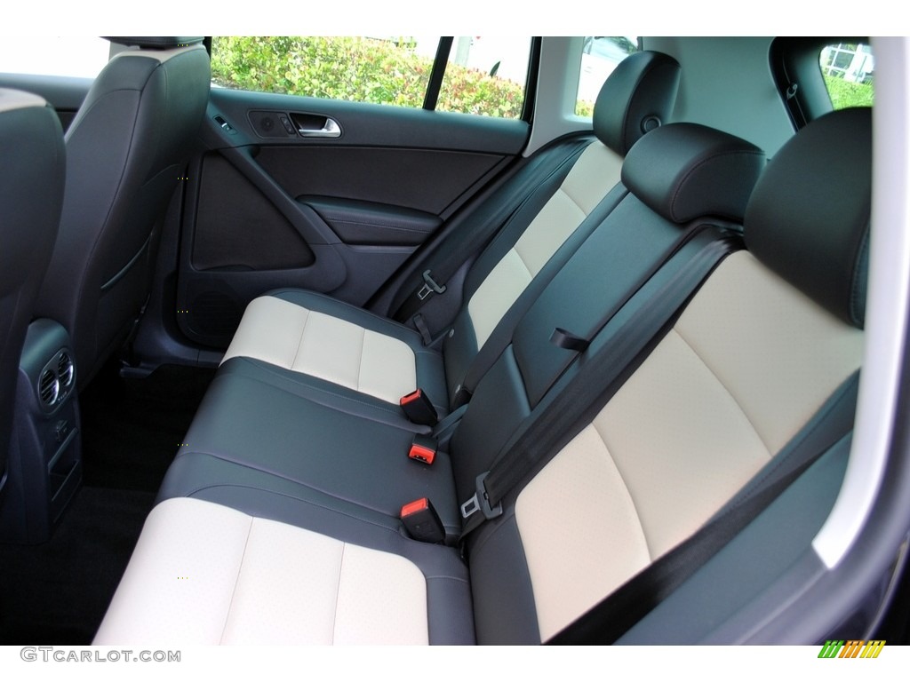Beige/Black Interior 2017 Volkswagen Tiguan Wolfsburg Photo #120115356